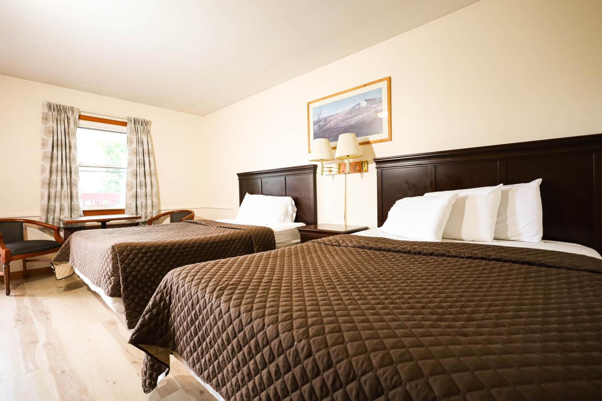 Chatham Travel Lodge Old Chatham ภายนอก รูปภาพ